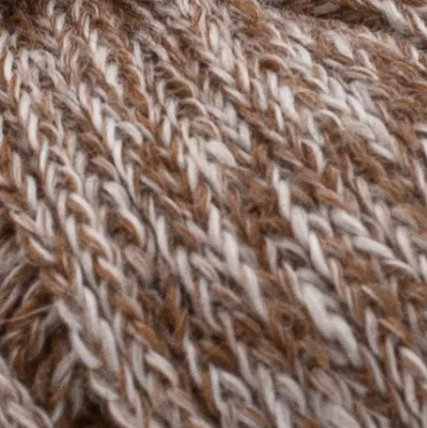 PHIL ALPAGA COTON - Siulų dama - siūlai mezgėjoms megzti kojines megztinius šalikus šalikas megztinis siūlų parduotuvė pigiausi siūlai geriausi pasiūlymai nemokama registracija - Siūlų Dama Siūlų pasaulis https://siuludama.lt Phildar <strong>Sudėtis</strong>: 68 % alpakos vilna, 32 % medvilnė <strong>Svoris/ilgis</strong>: 25 g apie 75 m <strong>Rekomenduojamas virbalų dydis</strong>: 4.50 mm <strong>Priežiūra</strong>: skalbimas rankomis PHL-alpagacoton
