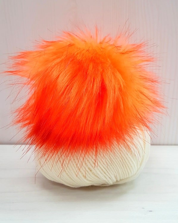 Didelis Pompon bumbulas kepurei neonines oranzines spalvos -siuludama