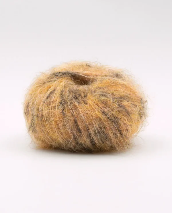 070011 1333 S3 scaled - Siulų dama - siūlai mezgėjoms megzti kojines megztinius šalikus šalikas megztinis siūlų parduotuvė pigiausi siūlai geriausi pasiūlymai nemokama registracija - Siūlų Dama Siūlų pasaulis https://siuludama.lt Phildar <strong>Sudėtis</strong>: 71 % moheris, 10 % vilna, 17 %  poliamidas, 2% elastanas <strong>Svoris/ilgis</strong>: 25 g apie 137 m <strong>Rekomenduojamas virbalų dydis</strong>: 6.00 mm <strong>Priežiūra</strong>: skalbti rankomis, nelyginti PHL-leo