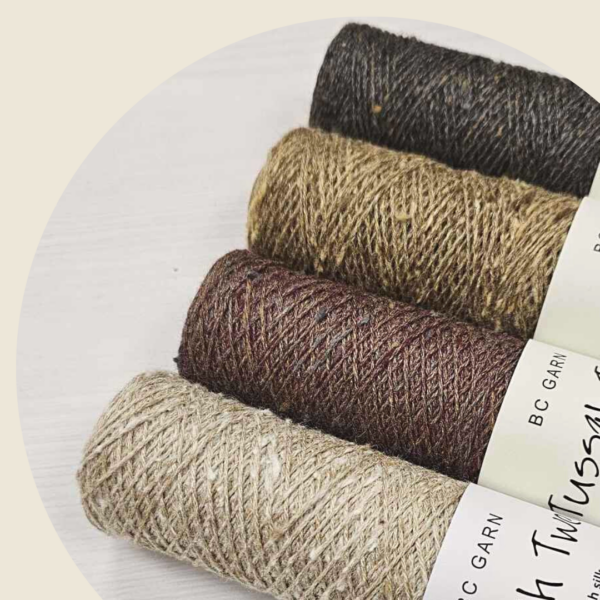 BC Garn - Tussah Tweed- 100% silkas - laukinis silkas - silko siulai - vasariniai - naturalus siulai - suknelems - palaidinems - skaroms - mezgimo siulai- nerimo siulai - Tussah Tweed (Laukinis Šilkas) BC Garn Mezgimo Siūlai audimuo siulai - siulu dama