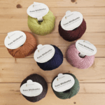 Puno winikunka medvilne alpakos vilna mezgimo siulai prabangus siulai mezgimui ekologiski siulai Pascuali organiska medvilne vaikams skaroms megztukams liemenems nerimui minksti vasarai ziemai peru siulai naturalus siulai 50 g 200 m siulu dama