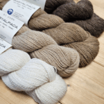 BC Garn BabyAlpaca 100% jaukikliu alpakos vilnos siulai ploni siulai mezgimui mezgimo siulai naturalus sulai kokybiska vulna ekologiska alpacos vilna RAS Siulu dama siulai vaikams megztukams skaroms kepurems