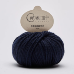 cardiff cashmere siulu dama 556 arkties melyna kasmyras 100 proc. kasmyro siulai mezgimo siulai silti nekutenantys svelnus siulai rudens-ziemos kolekcija siulai vaikams skaroms megztukams riesiniu mezgimui italiski siulai
