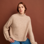 52 Weeks of Sweaters. Laine Publishing mezgimo knyga mezgimo schemos pirstiniu saliku megztiniu mezgimo modeliu knyga rastu knyga siulu dama