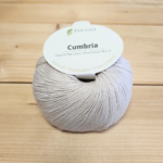 Pascuali Cumbria 60% pima medvilnė 40 % bambuko viskozė liocelis pavasario vasaros mezgimo siūlai neturalus siulai ekologiski siulai prabangus siulai siulai su svytejimu blizgus siulai palaidinems vaikams kudikiams vyriskiems megztiniams Siulu dama Vokietija